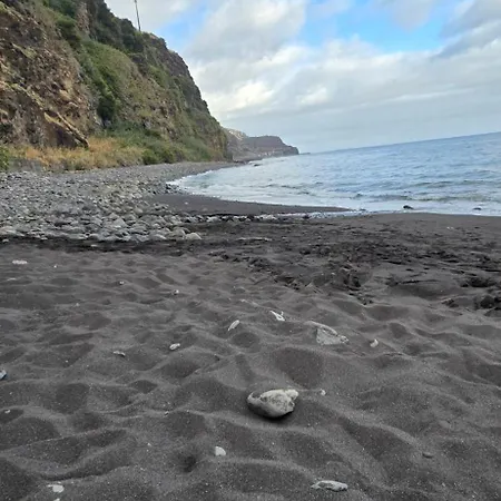 Romantic Glamping Bell Tent With Private Unique Bathroom Glamping Ponta do Sol (Madeira)