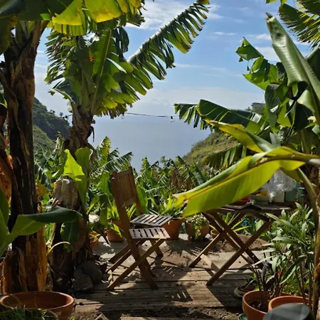 Romantic Glamping Bell Tent With Private Unique Bathroom * Ponta do Sol (Madeira)