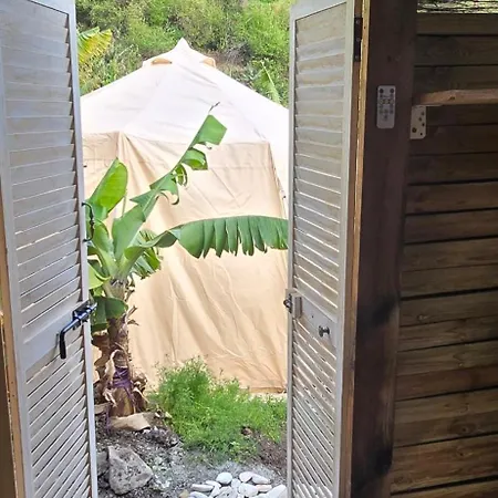 Luxury tent Romantic Glamping Bell Tent With Private Unique Bathroom *